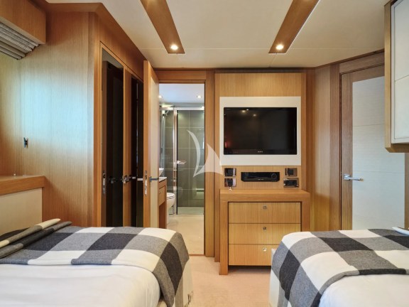 Image of MAKANI II yacht #44