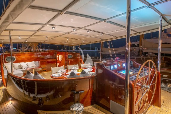 Aft deck