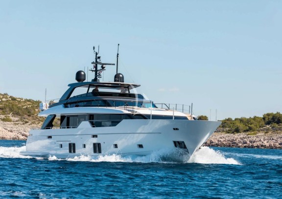 Image of PIOLA yacht #5