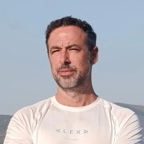 Crew of ALEXA OF LONDON|Hugo Lisbona — Captain