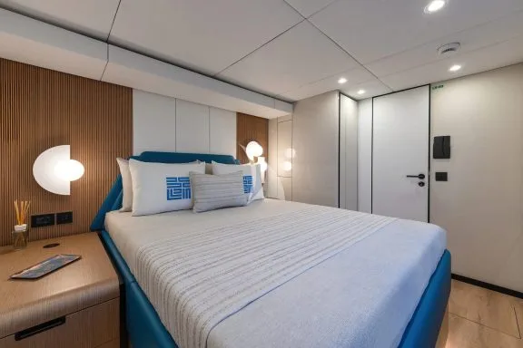 Double Cabin