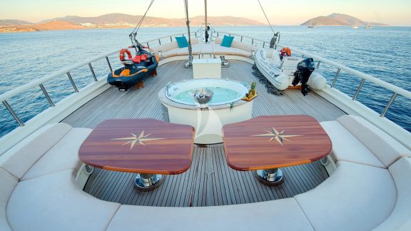 Image of QUEEN OF SALMAKIS yacht #15