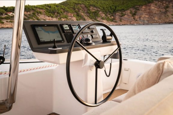 Image of MILLENNIUM FALCON II yacht #17