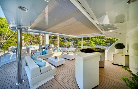 deck lounging area