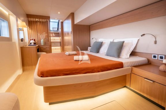 Factory photos - Master Cabin