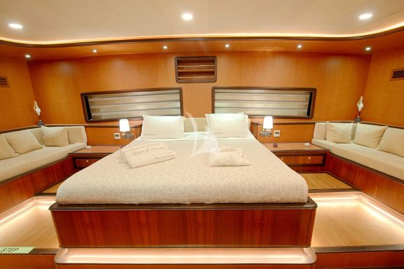 Image of QUEEN OF SALMAKIS yacht #27