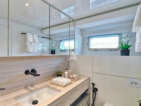 Image of AKASTI yacht #32
