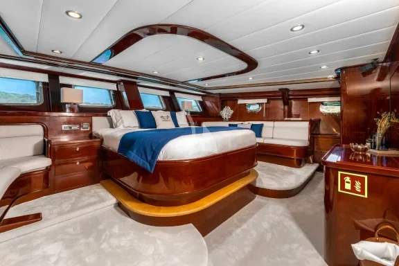 Master suite