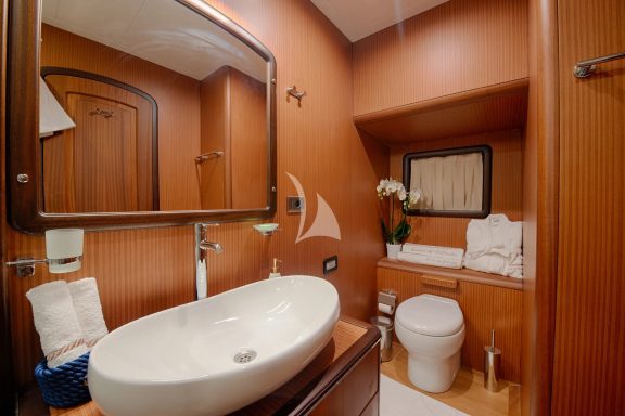 Image of QUEEN OF SALMAKIS yacht #30