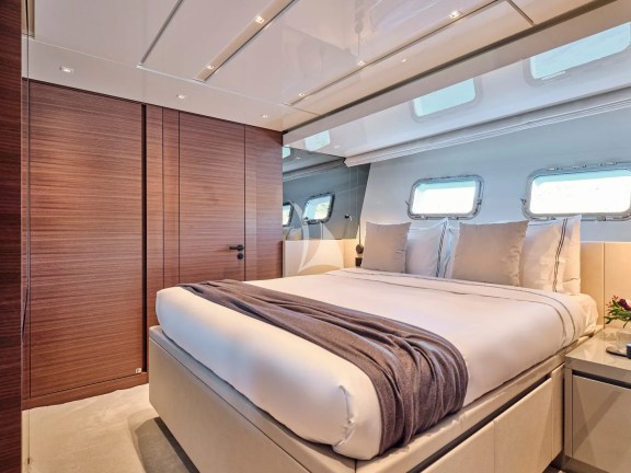 Image of AKASTI yacht #26