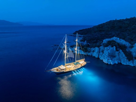 NURTEN A at anchor at night