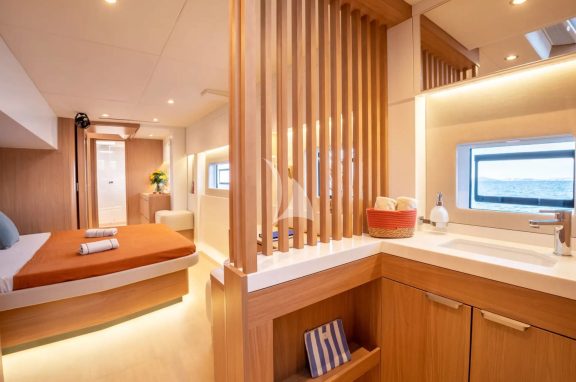 Factory photos - Master cabin