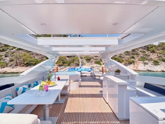 Image of HAKUNA MATATA yacht #16