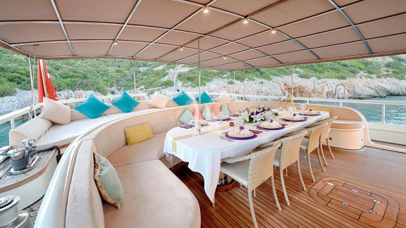 Image of QUEEN OF SALMAKIS yacht #11