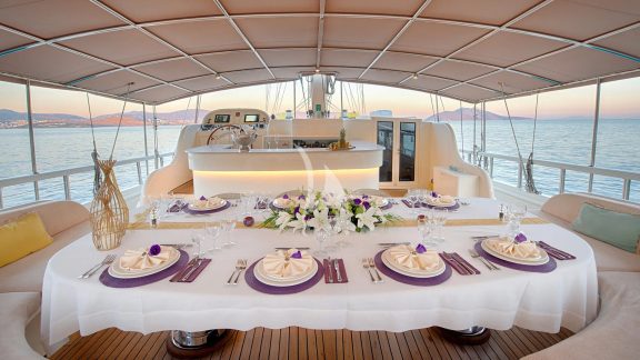 Image of QUEEN OF SALMAKIS yacht #10