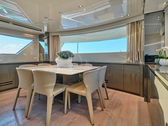 Image of DELLAGRAZIA yacht #44
