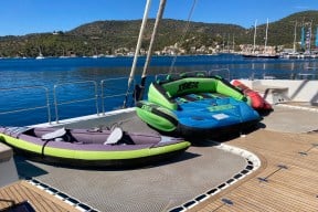 Real Yacht Image from Review