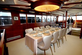 Real Yacht Image from Review