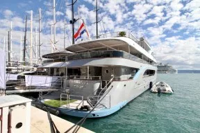 Real Yacht Image from Review