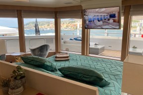 Real Yacht Image from Review