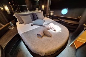 Real Yacht Image from Review