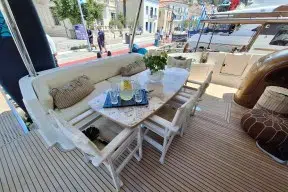 Real Yacht Image from Review