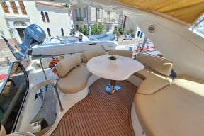 Real Yacht Image from Review