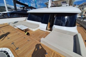 Real Yacht Image from Review