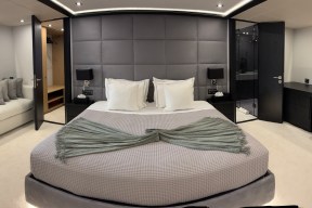 Real Yacht Image from Review