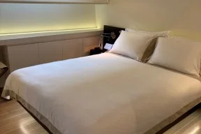 Real Yacht Image from Review