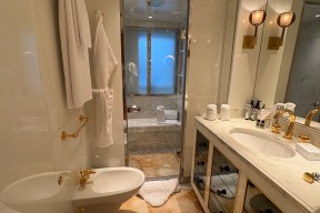 Real Yacht Image from Review