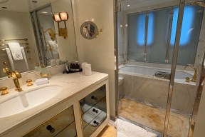 Real Yacht Image from Review