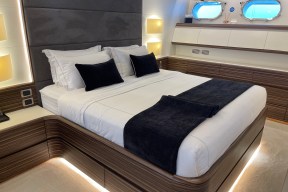 Real Yacht Image from Review