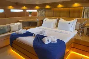 Real Yacht Image from Review