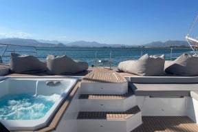 Real Yacht Image from Review