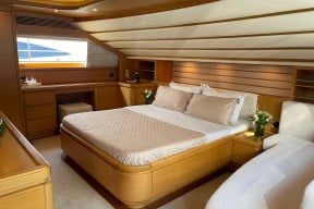 Real Yacht Image from Review