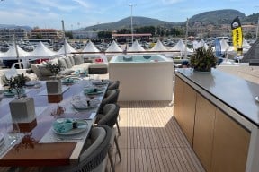 Real Yacht Image from Review