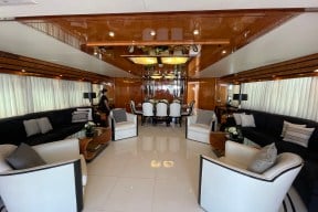 Real Yacht Image from Review