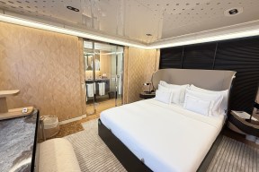 Real Yacht Image from Review