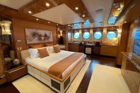 Real Yacht Image from Review