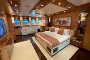 Real Yacht Image from Review