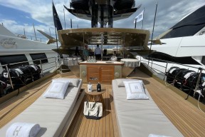 Real Yacht Image from Review