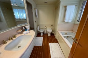 Real Yacht Image from Review