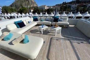 Real Yacht Image from Review