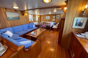 Real Yacht Image from Review