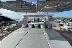 Real Yacht Image from Review