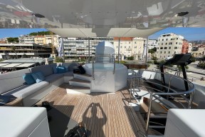 Real Yacht Image from Review