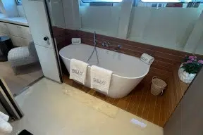Real Yacht Image from Review