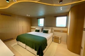 Real Yacht Image from Review