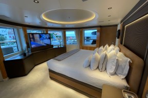 Real Yacht Image from Review